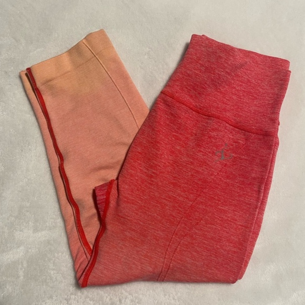 Amazing Sports Women's Ombre Workout  Capri Leggings